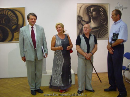 Tolnay Lajos a Mal elnöke, Petrusz Béláné, Szabó Zoltán festőművész, valamint Petrusz Béla, a Mal alelnöke a megnyitón