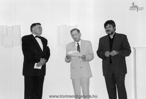 A kiállítás megnyitója Csák Máté, Sík Csaba művészeti író, és Haász István festőművész