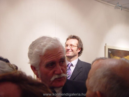 Zsigmond Attila a Budapest Galéria igazgatója, háttérben Tóth Tibor, Koffi Annan ENSZ-főtitkár helyettese